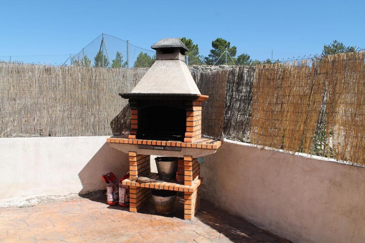Casa Las Serijuelas Villanueva de Avila ภายนอก รูปภาพ